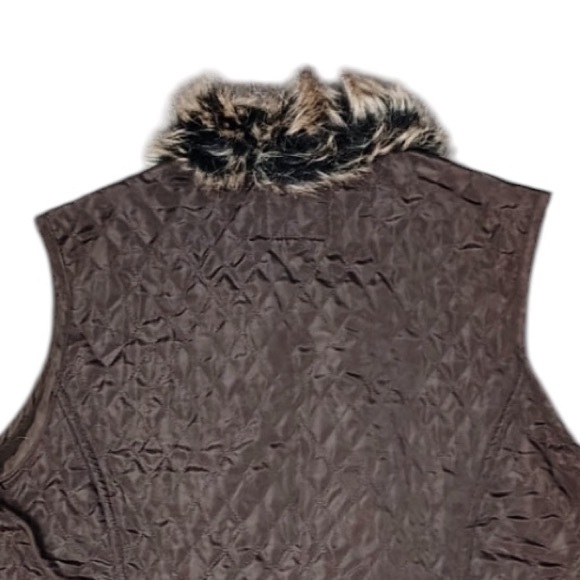 Double D Ranch Twila heavily embroidered fur trimmed vest. Incredibly rare NWOT - Picture 7 of 14
